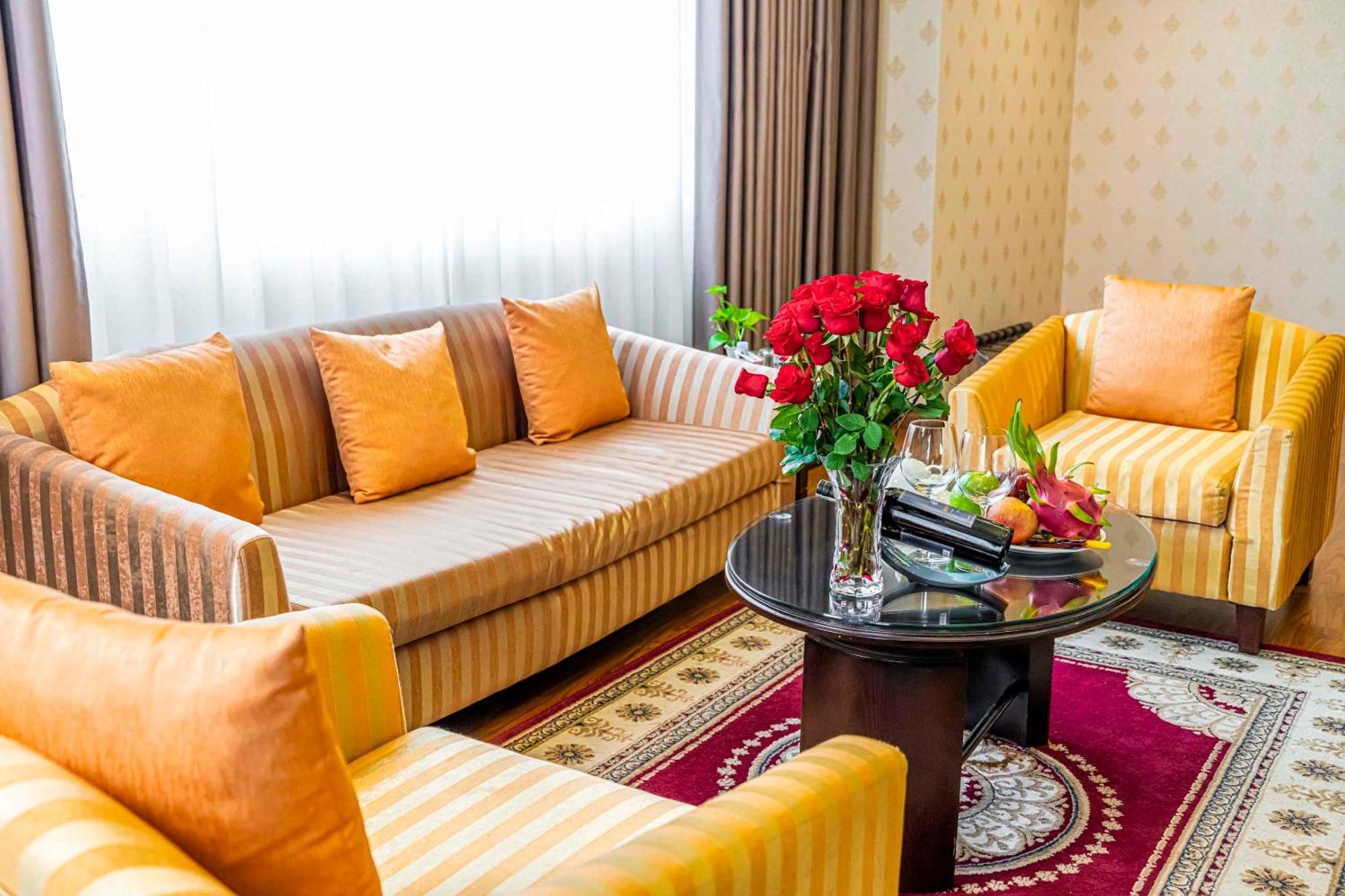 Hoang Son Peace Hotel Ninh Binh Exterior foto